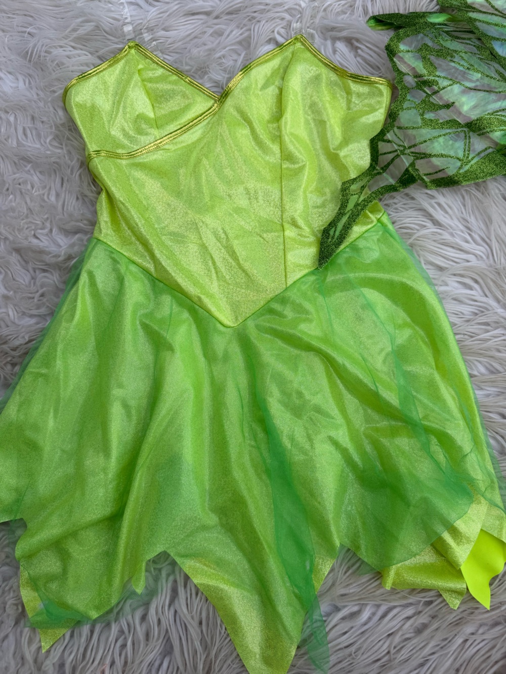 Women’s Tinkerbell costume (D8) - Picture 2 of 3